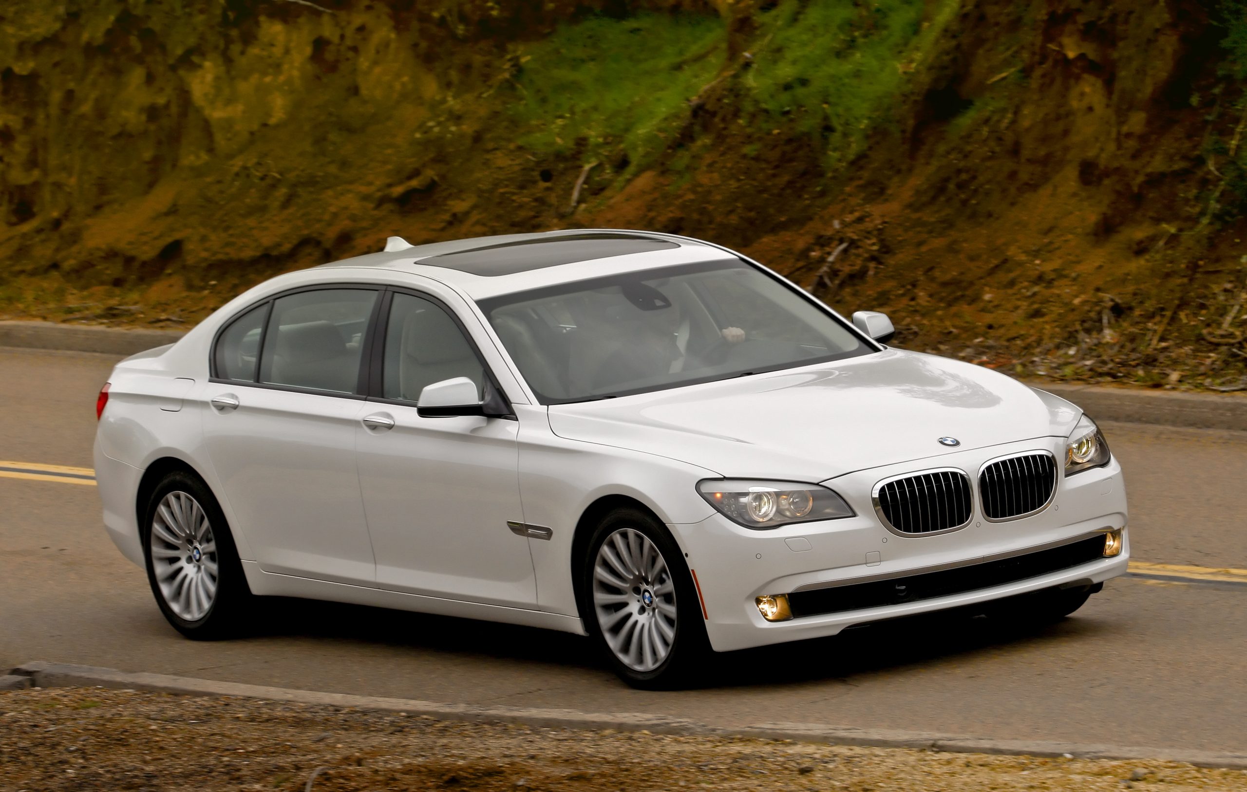 Report: BMW 740i With Six-Cylinder Power Coming In 2011 - Winding Road ...