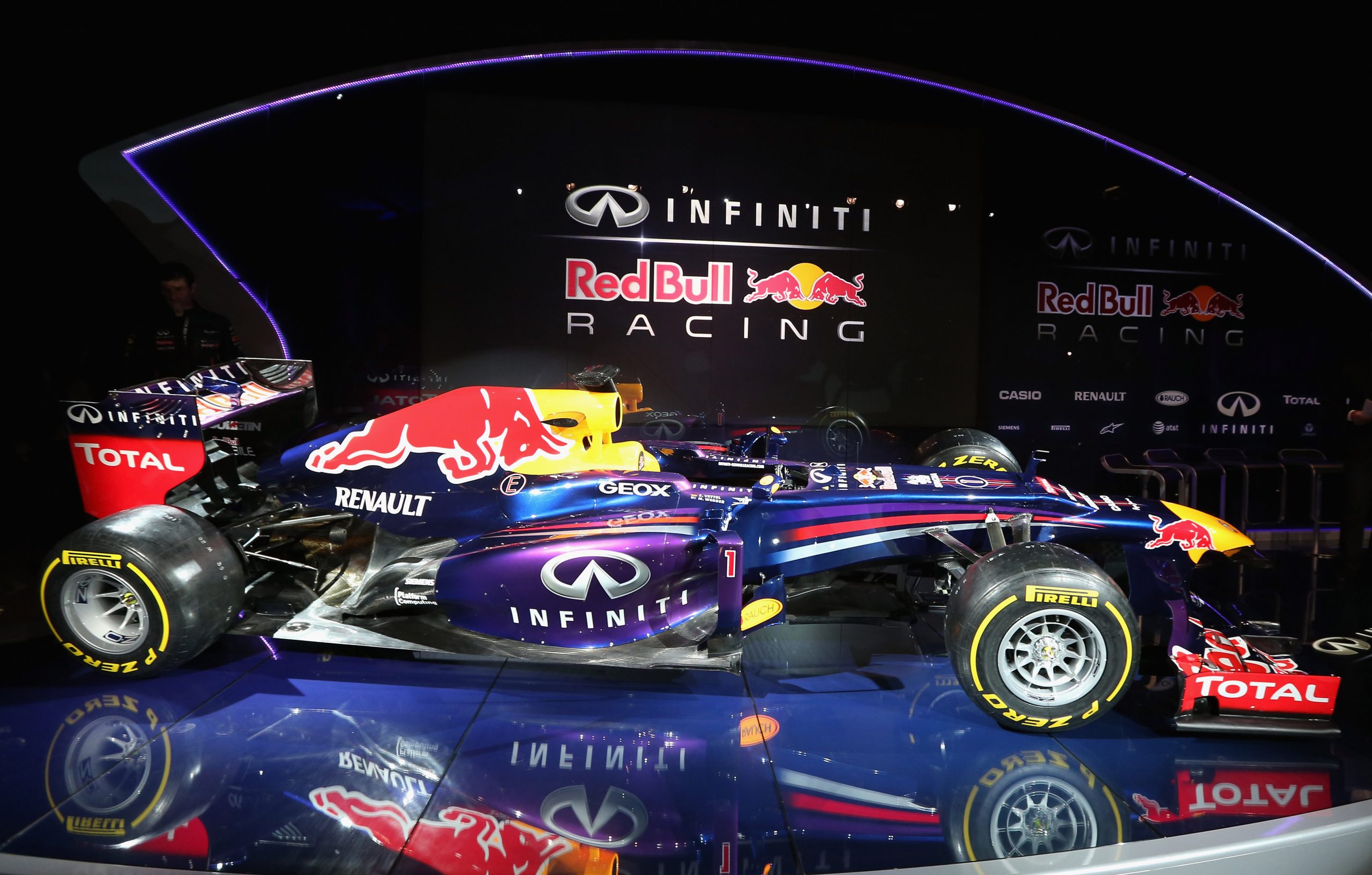 2013 Red Bull F1 Car Unveiled - Winding Road Magazine