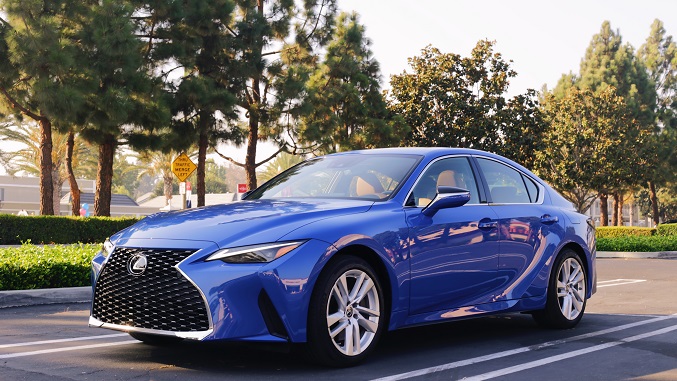 Review: 2021 Lexus IS 300 AWD – Sharper Looks, Still A Good Value